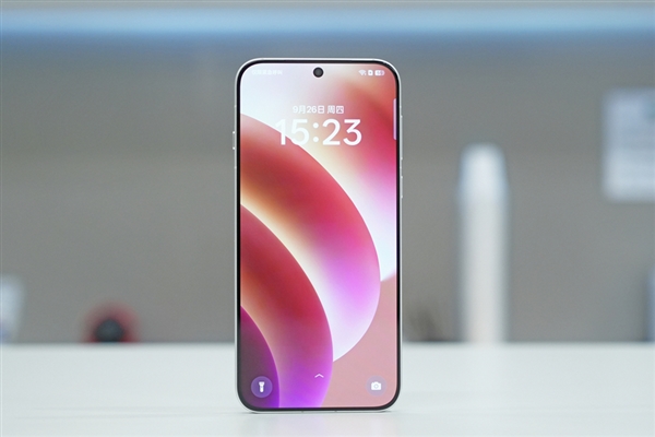 OPPO Find X8电池细节